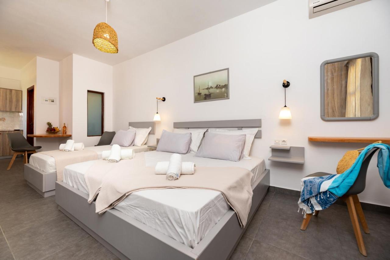 Marina'S Studios Perivolos  Ngoại thất bức ảnh